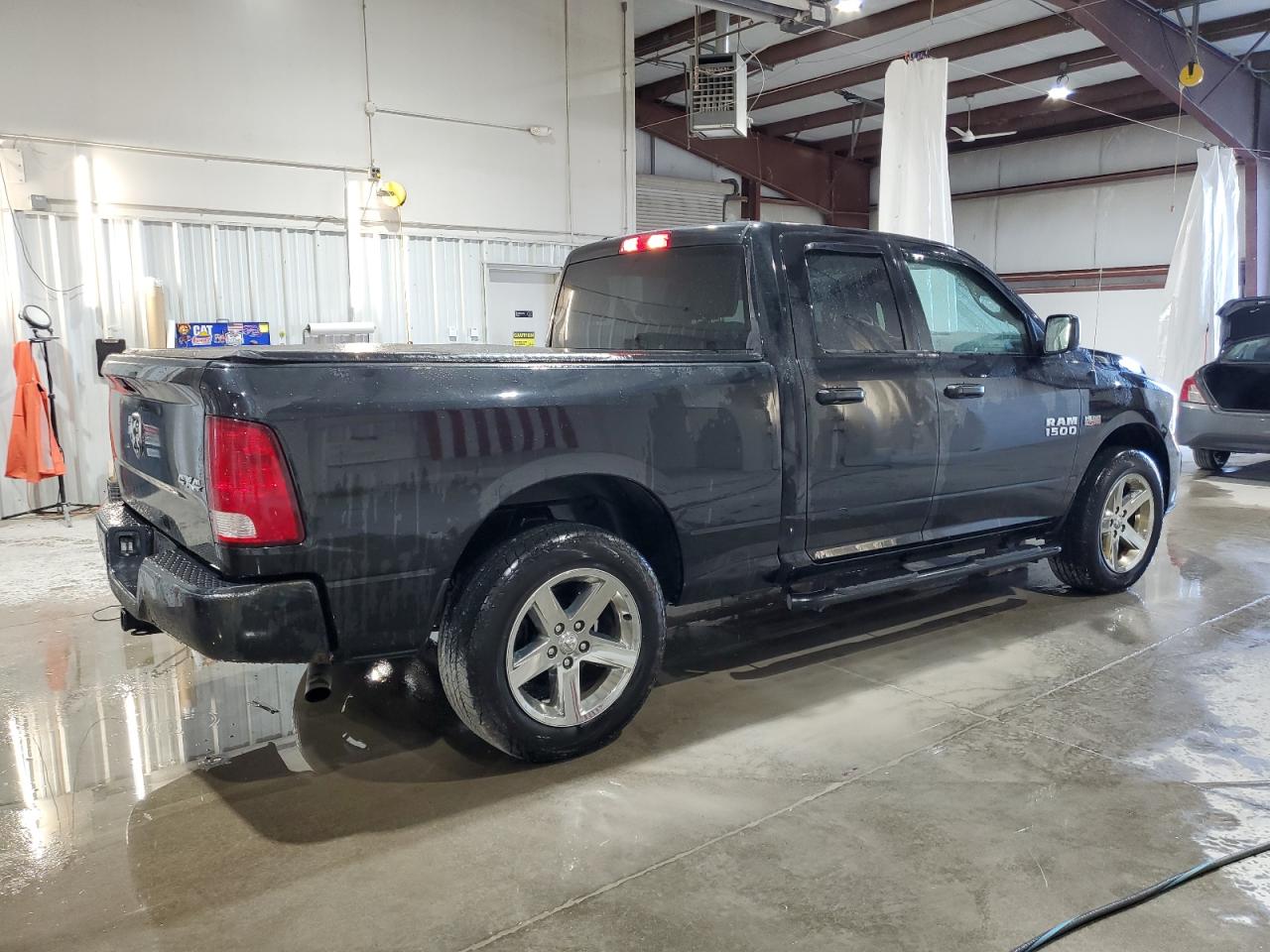 2018 RAM 1500 VIN 1C6RR7FT5JS284911 Copart auction photo, front end damage thumbnail 3