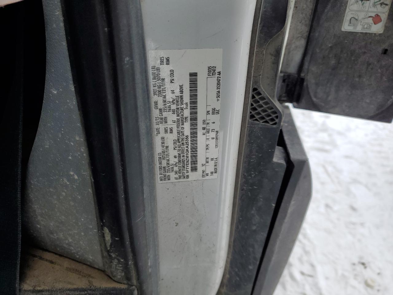 2016 Ford Transit VIN 1FTYE9ZM1GKA25356 Copart auction photo, front end damage thumbnail 13