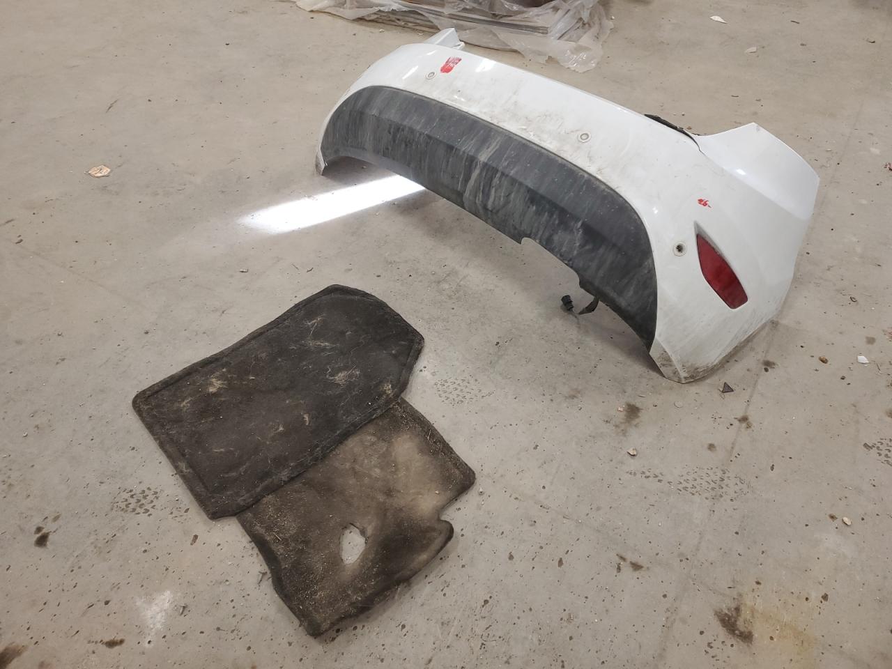 2015 Ford Fiesta VIN 3FADP4FJXFM133400 Copart auction photo, rear end damage thumbnail 12