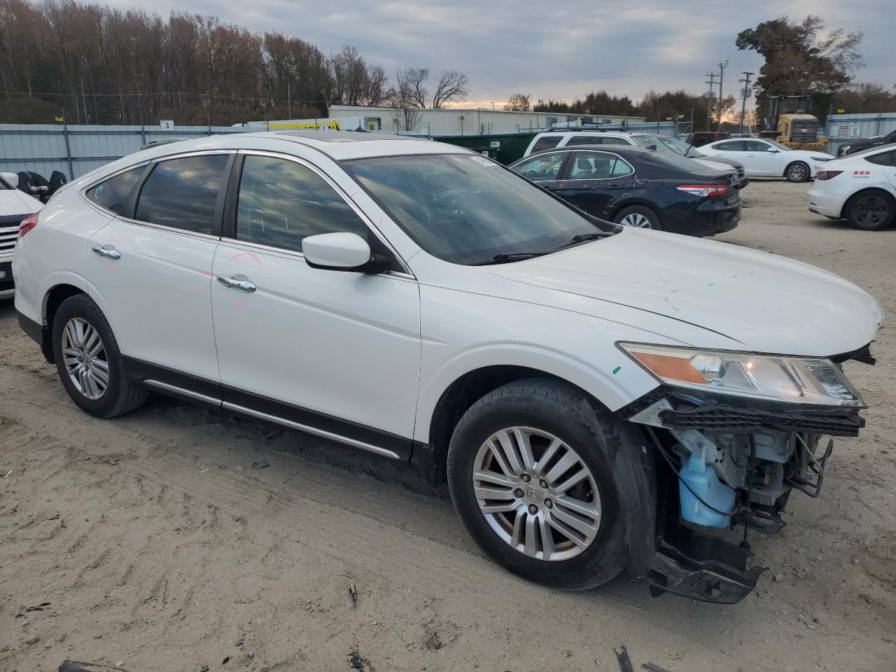 2015 Honda Crosstour VIN 5J6TF3H36FL000209 Copart auction photo, front end / minor dent/scratches damage thumbnail 4