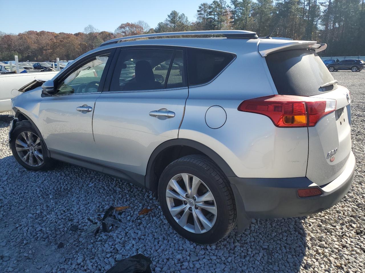 2015 Toyota RAV 4 VIN JTMYFREV2FJ049083 Copart auction photo, front end / minor dent/scratches damage thumbnail 2