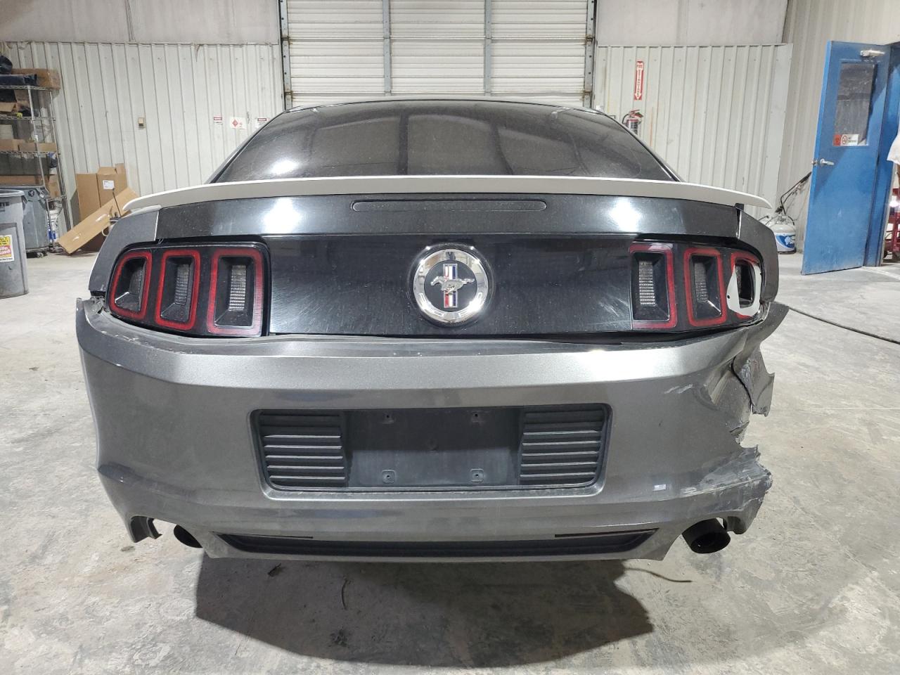 2014 Ford Mustang VIN 1ZVBP8AM4E5320224 Copart auction photo, front end / rear end damage thumbnail 6