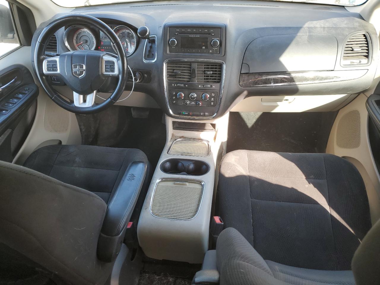 2016 Dodge Caravan VIN 2C4RDGCG0GR273081 Copart auction photo, front end damage thumbnail 8