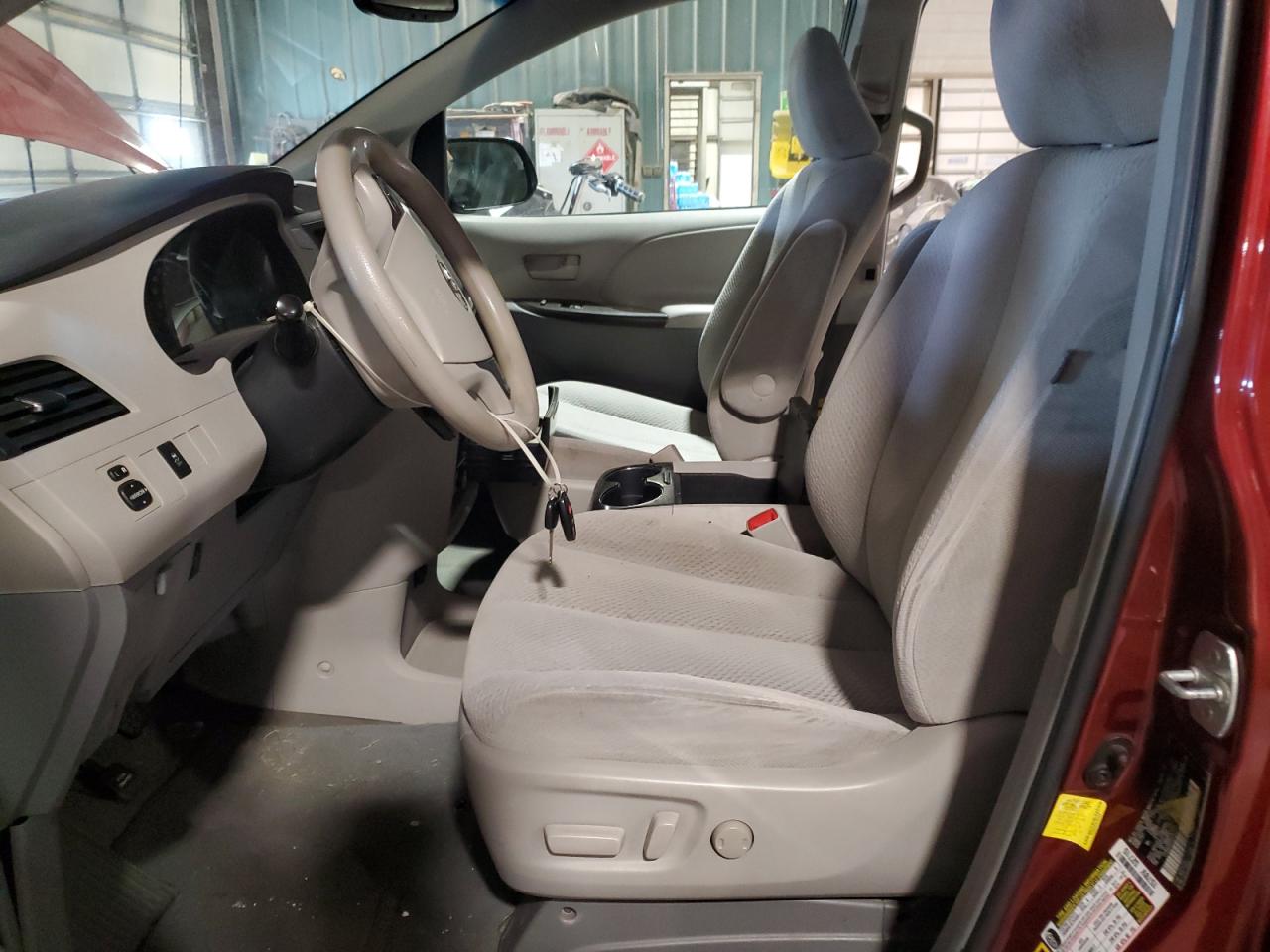 2012 Toyota Sienna VIN 5TDKK3DC9CS263453 Copart auction photo, rear end / side damage thumbnail 7