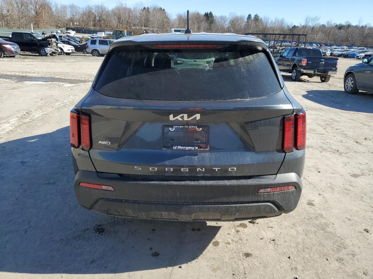 2022 KIA Sorento VIN 5XYRGDLC3NG159872 Copart auction photo, front end damage thumbnail 6