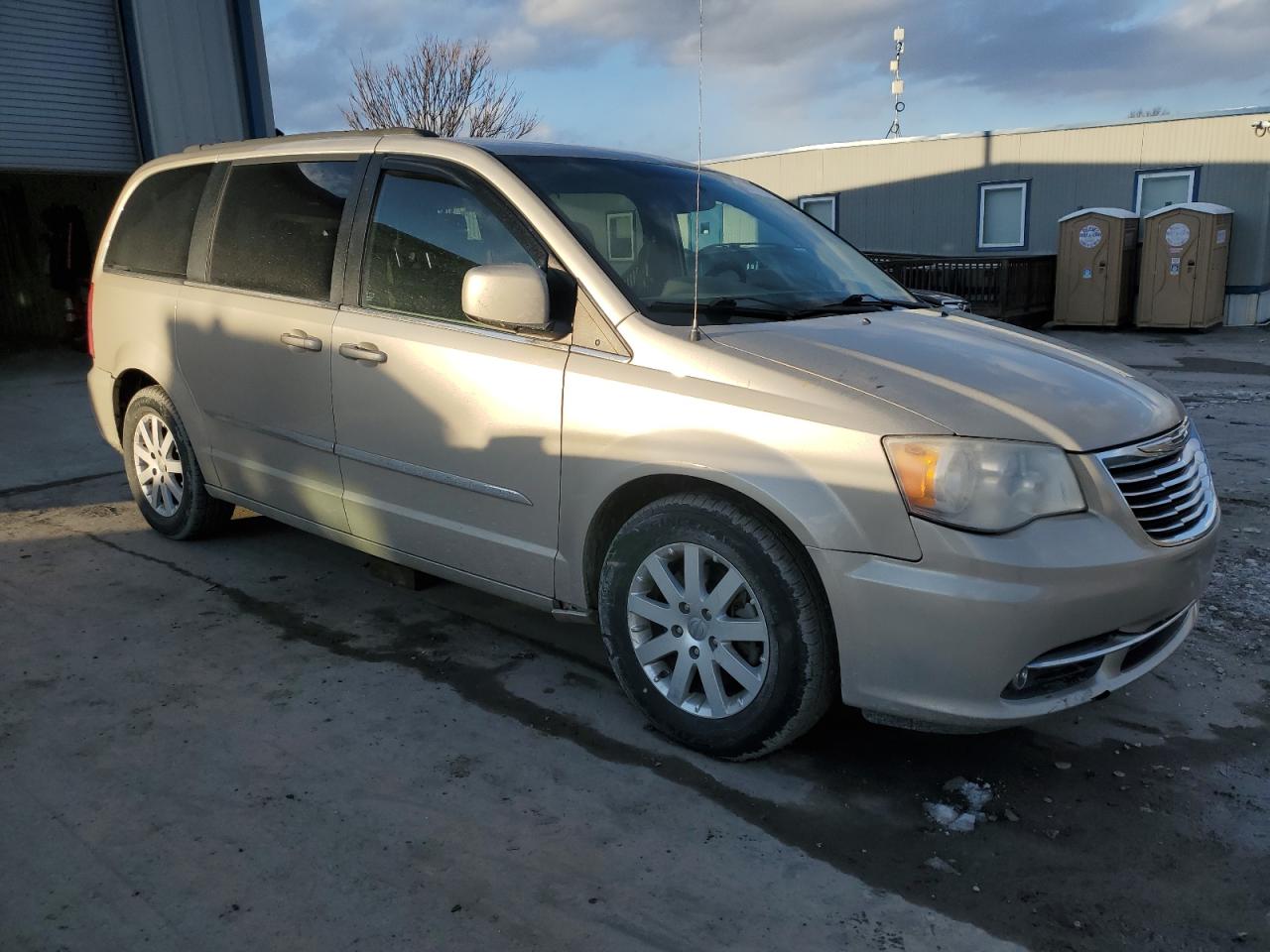 2014 Chrysler Town & Country VIN 2C4RC1BGXER445972 Copart auction photo, rear end damage thumbnail 4