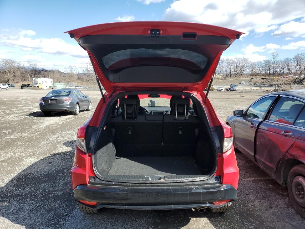 2021 Honda HR-V VIN 3CZRU6H18MM702494 Copart auction photo, front end damage thumbnail 6