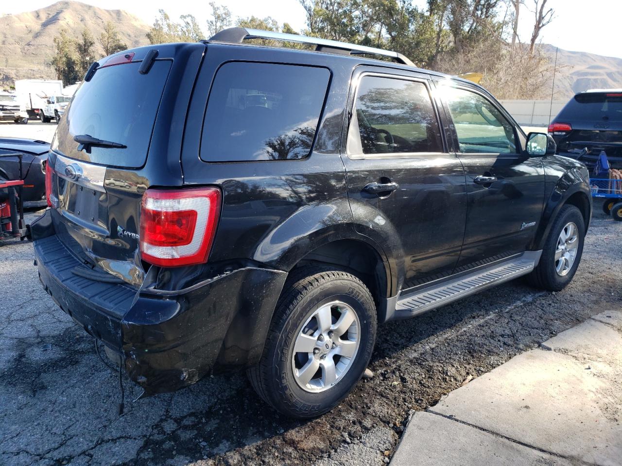 2009 Ford Escape VIN 1FMCU49349KB04428 Copart auction photo, rear end / undercarriage damage thumbnail 3