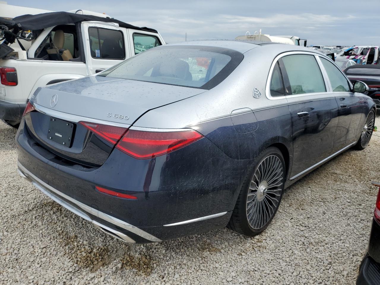 2024 Mercedes-Benz Maybach S-klasse VIN W1K6X7KB4RA263876 Copart auction photo, water/flood damage thumbnail 3
