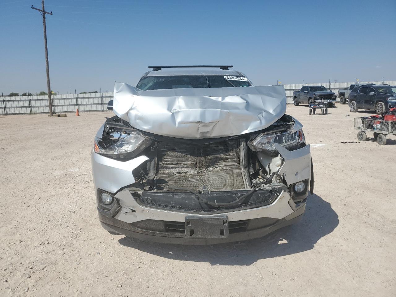 2018 Chevrolet Traverse VIN 1GNEVJKW8JJ186226 Copart auction photo, front end damage thumbnail 5