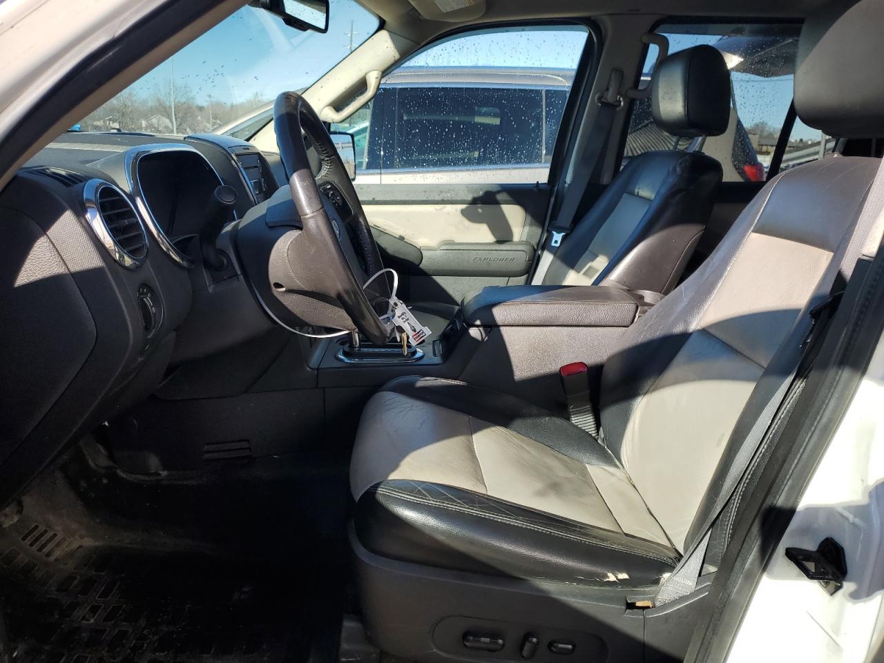 2008 Ford Explorer VIN 1FMEU53818UA20153 Copart auction photo, front end damage thumbnail 7