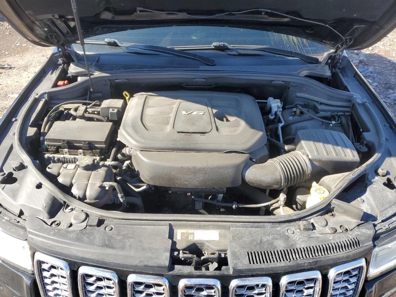 2019 Jeep Grand Cherokee VIN 1C4RJFCG9KC569575 Copart auction photo, side damage thumbnail 14