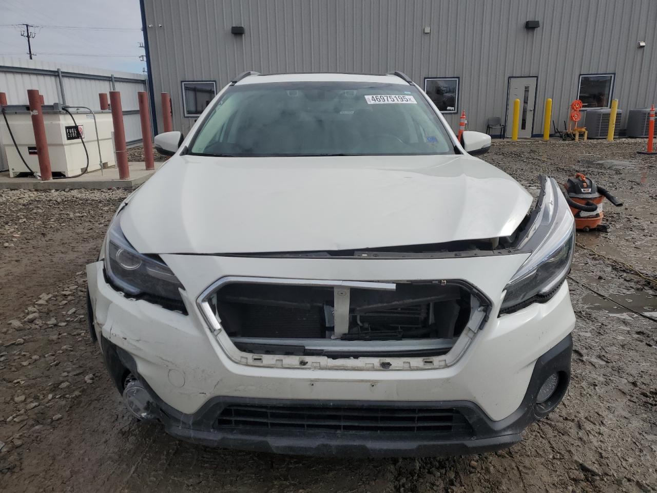 2019 Subaru Outback VIN 4S4BSATCXK3267030 Copart auction photo, front end damage thumbnail 5