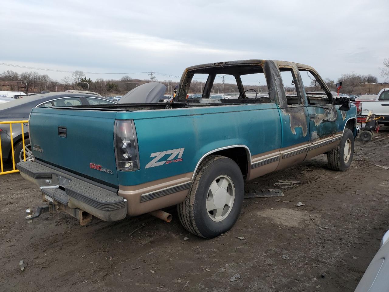 1995 GMC Sierra VIN 2GTEK19K0S1570324 Copart auction photo, burn damage thumbnail 3