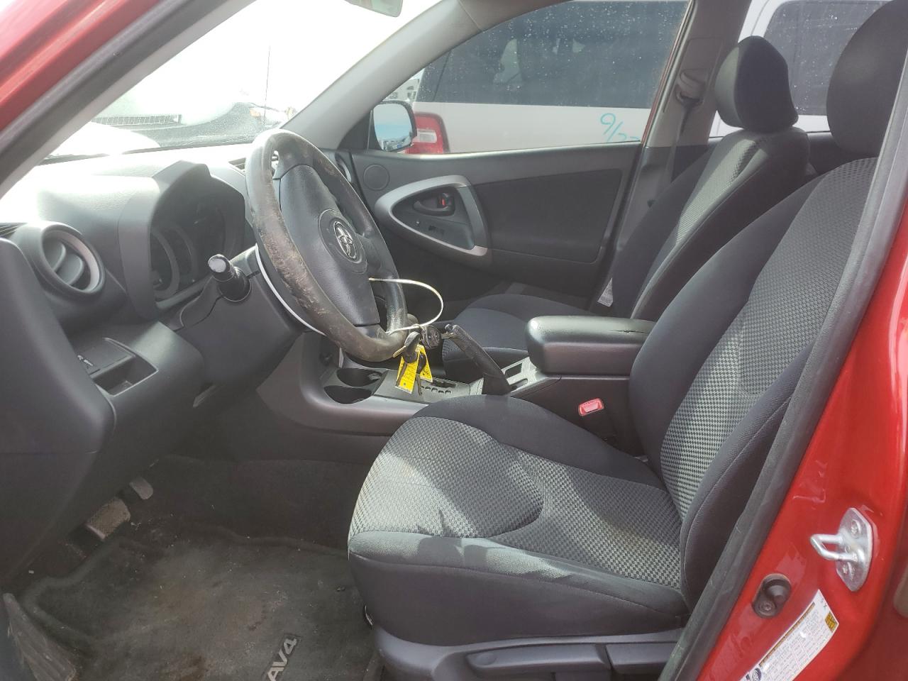 2007 Toyota RAV 4 VIN JTMBK32V476013841 Copart auction photo, rear end damage thumbnail 7