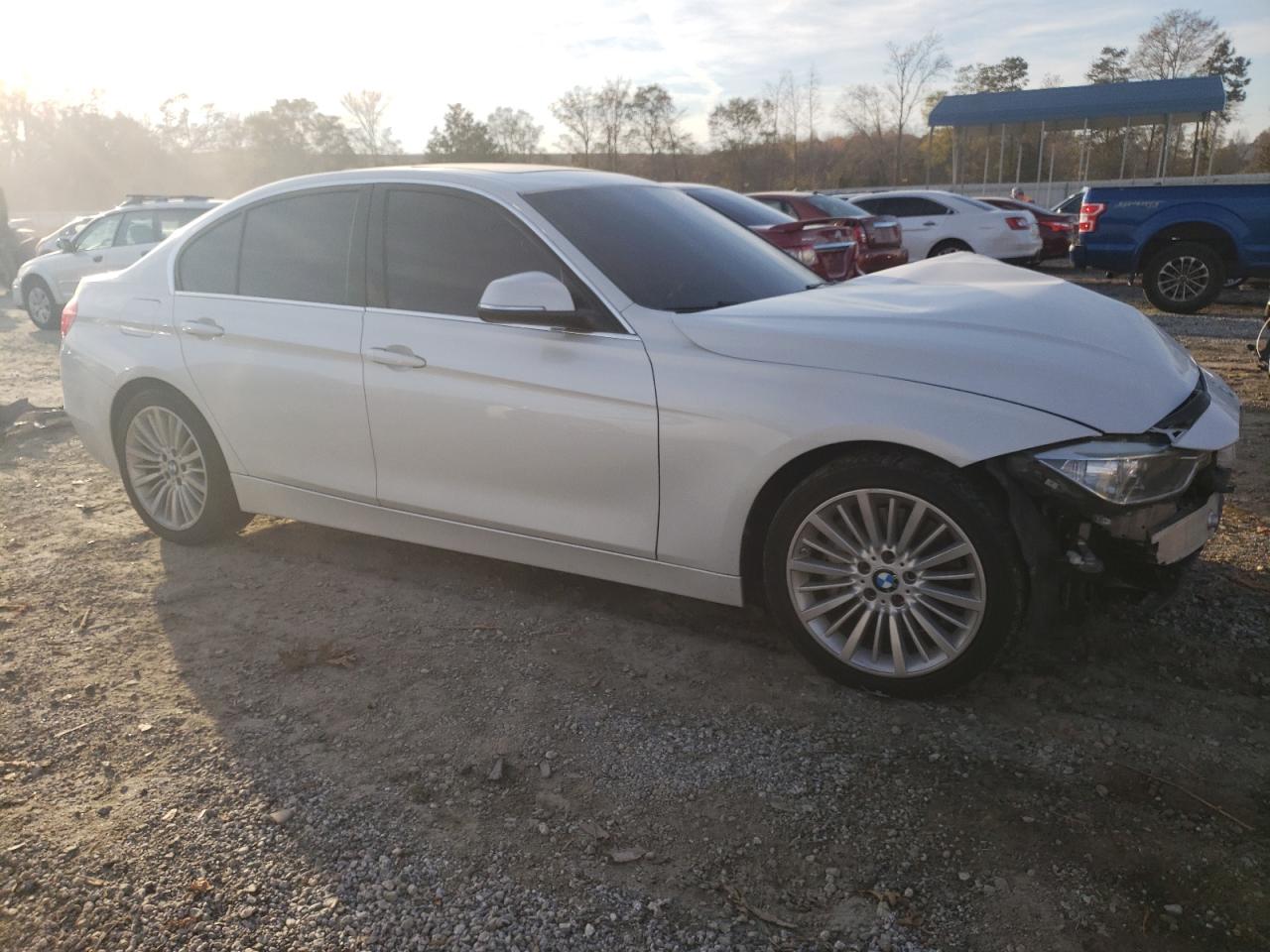 2013 BMW 3er VIN WBA3A9G58DNP37436 Copart auction photo, front end damage thumbnail 4