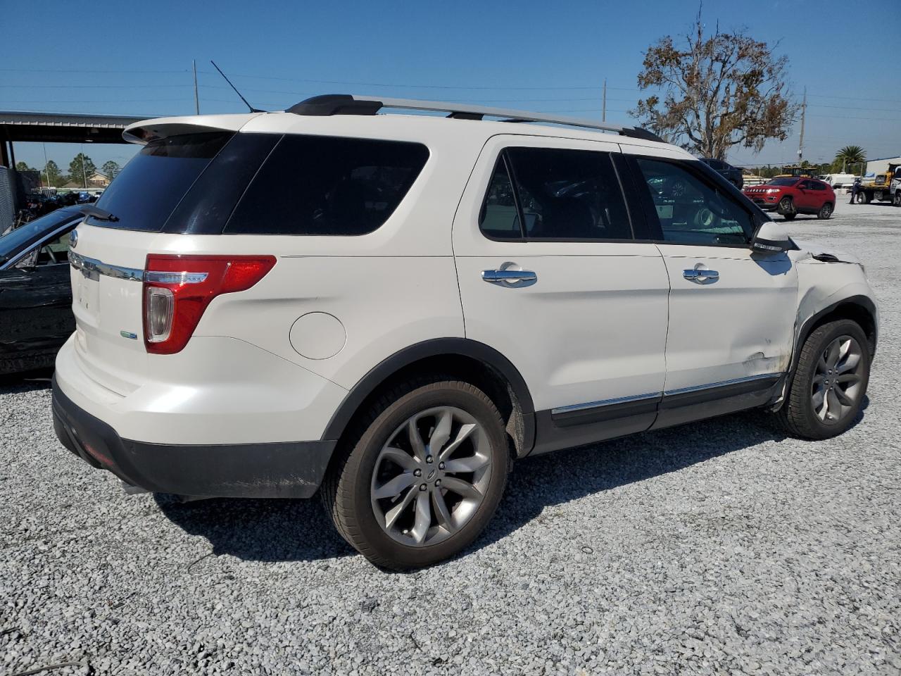 2015 Ford Explorer VIN 1FM5K8F86FGA13147 Copart auction photo, front end / side damage thumbnail 3