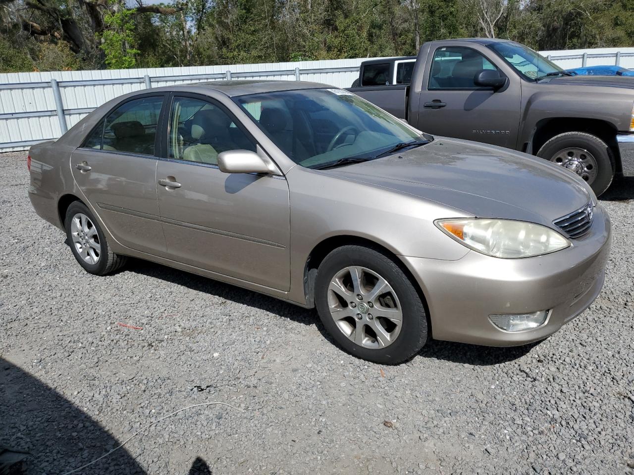 2005 Toyota Camry VIN JTDBF32KX50164208 Copart auction photo, water/flood damage thumbnail 4