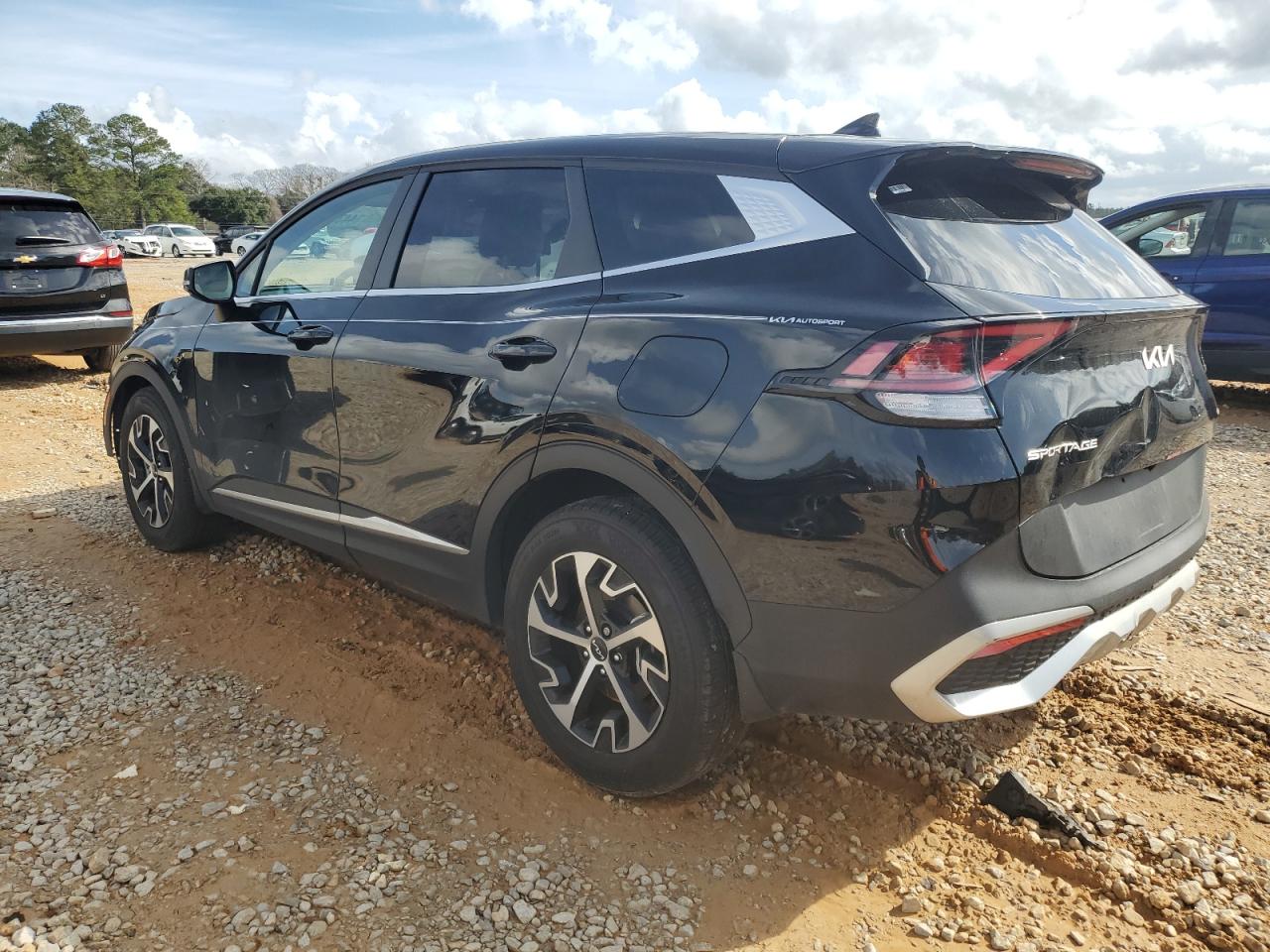 2024 KIA Sportage VIN 5XYK33DF6RG205202 Copart auction photo, front end / side damage thumbnail 2