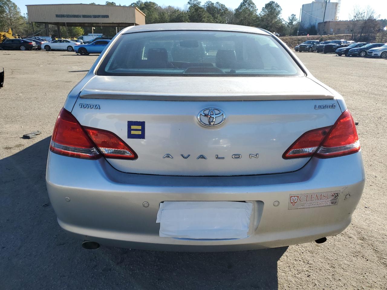 2007 Toyota Avalon VIN 4T1BK36B57U228815 Copart auction photo, minor dent/scratches damage thumbnail 6