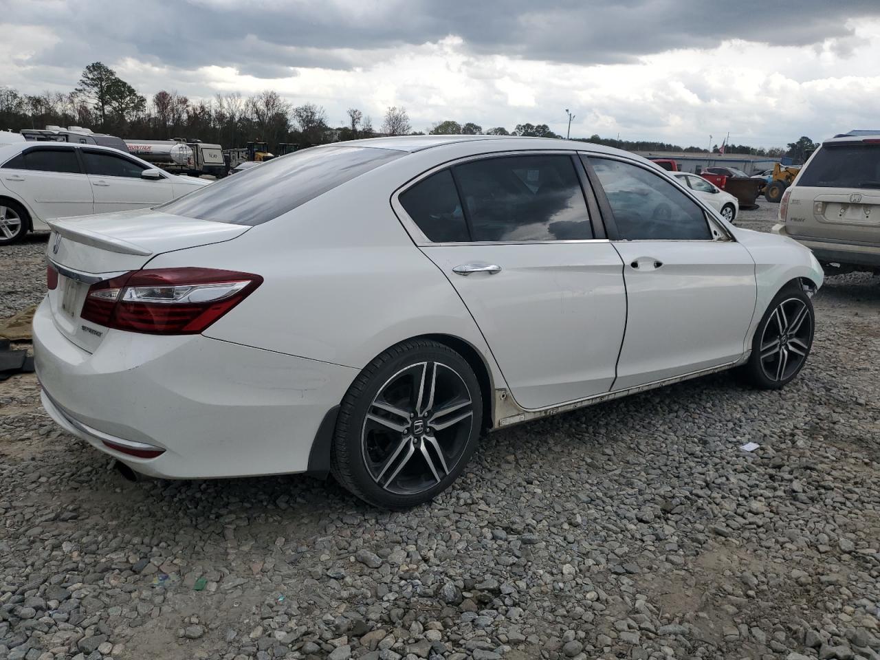 2017 Honda Accord VIN 1HGCR2F55HA242758 Copart auction photo, front end / partial repair damage thumbnail 3