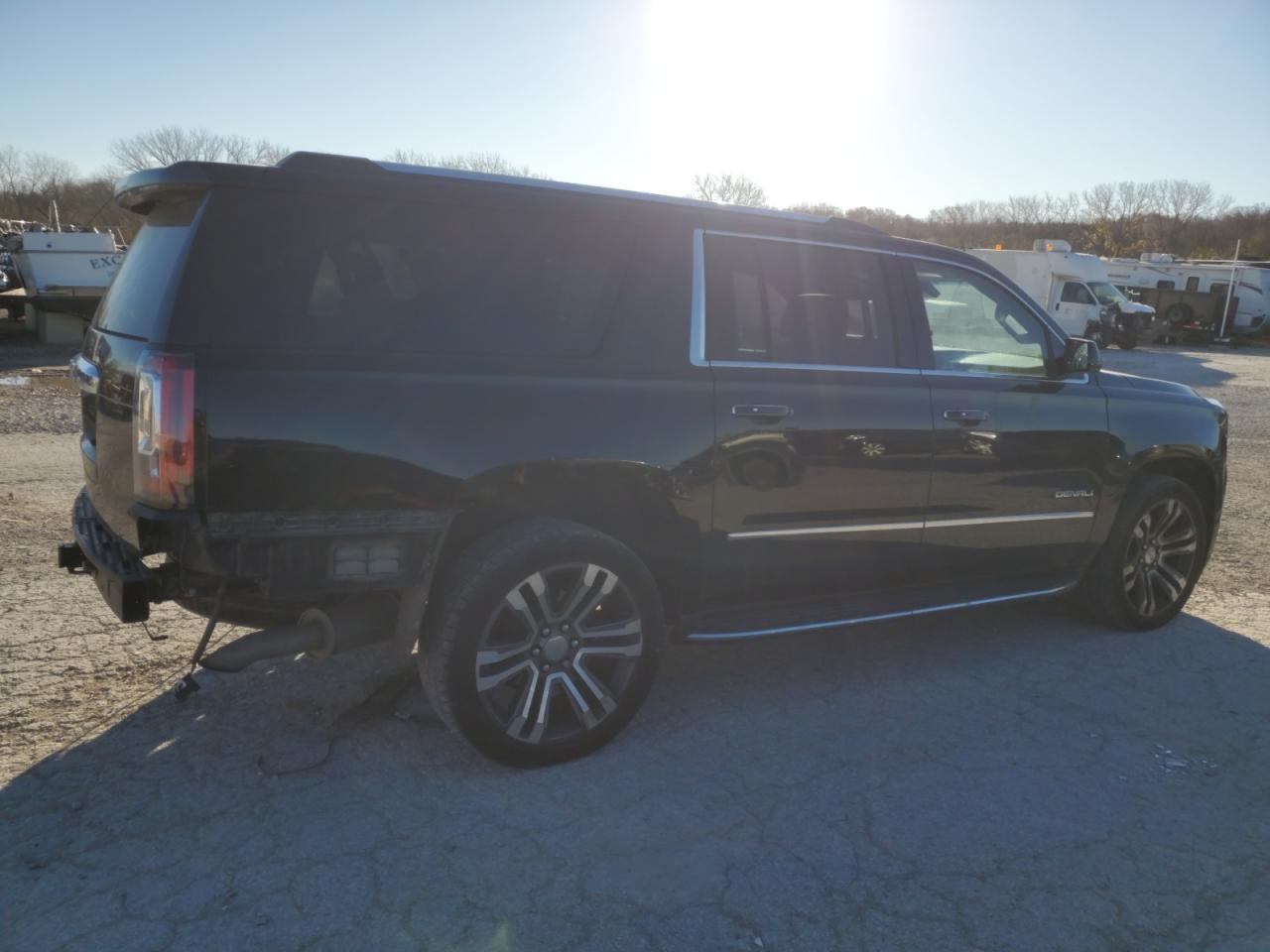 2017 GMC Yukon VIN 1GKS2HKJXHR380452 Copart auction photo, rear end damage thumbnail 3