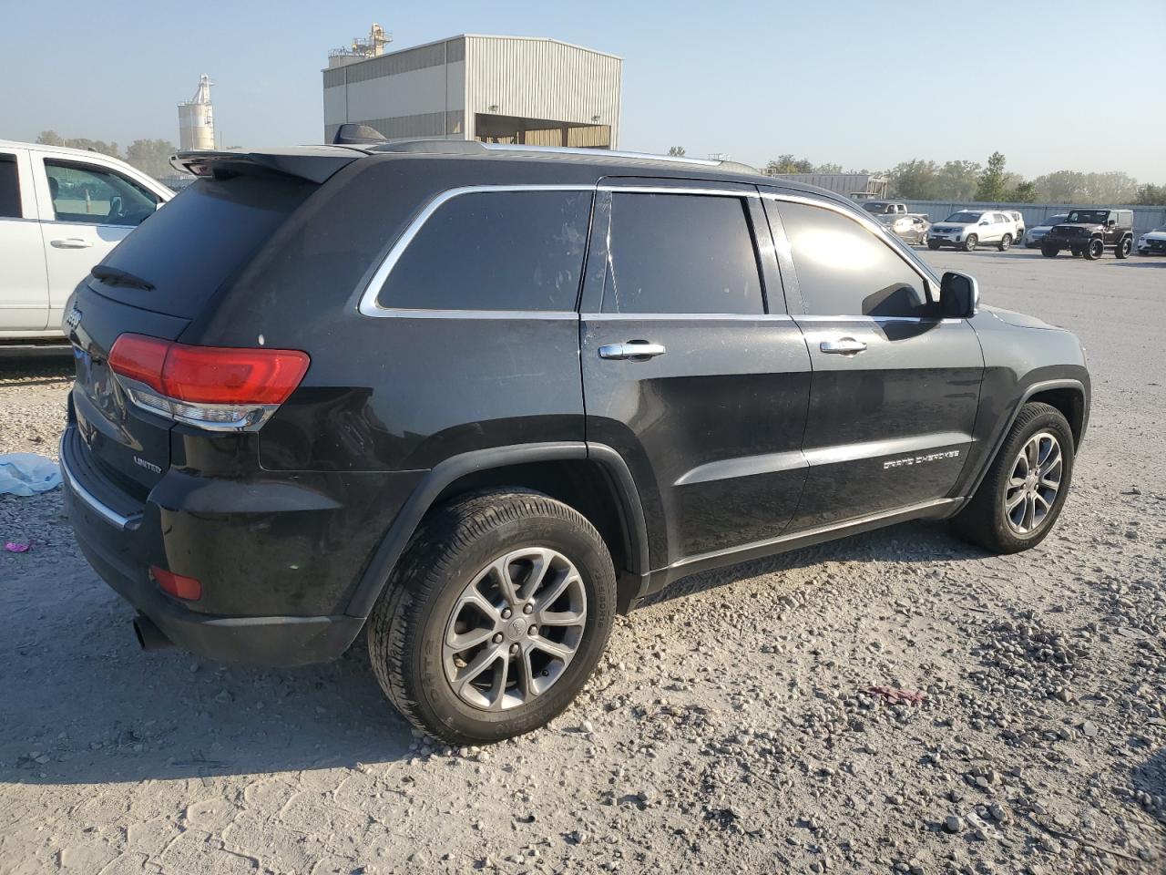 2015 Jeep Grand Cherokee VIN 1C4RJFBG0FC688154 Copart auction photo, side / mechanical damage thumbnail 3