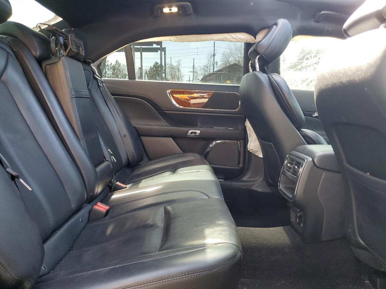 2019 Lincoln Continental VIN 1LN6L9SK4K5606004 Copart auction photo, all over damage thumbnail 10