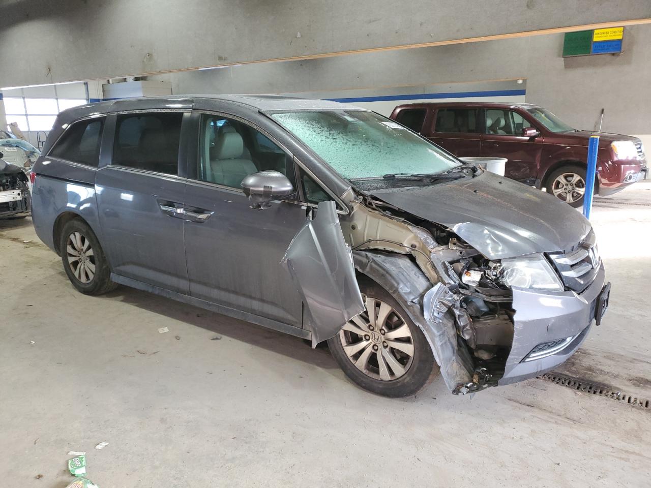 2014 Honda Odyssey VIN 5FNRL5H65EB100253 Copart auction photo, front end damage thumbnail 4