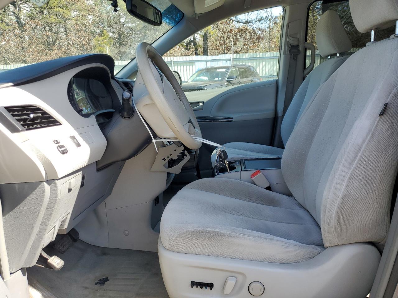 2014 Toyota Sienna VIN 5TDKK3DC1ES483110 Copart auction photo, rear end / front end damage thumbnail 7