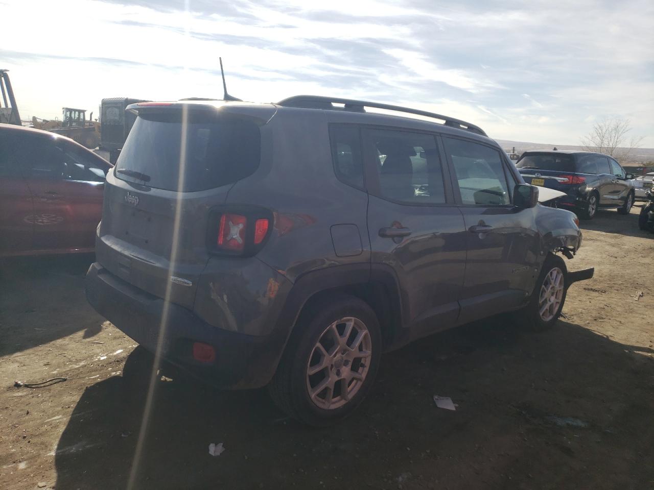 2020 Jeep Renegade VIN ZACNJABB4LPL67602 Copart auction photo, front end damage thumbnail 3