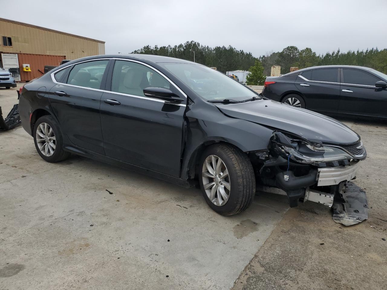 2015 Chrysler 200 VIN 1C3CCCCG5FN519608 Copart auction photo, front end damage thumbnail 4