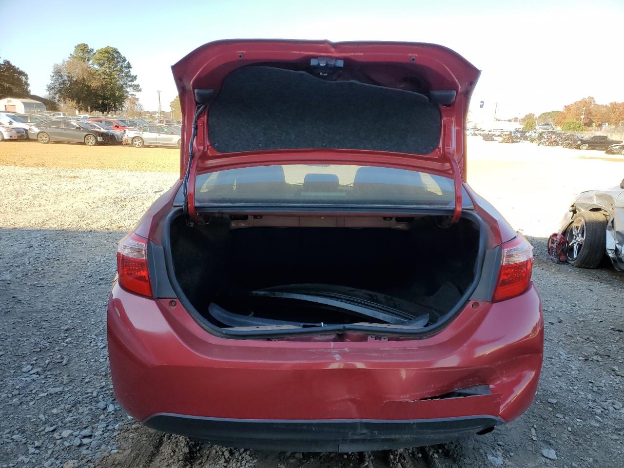 2019 Toyota Corolla VIN 5YFBURHE7KP895948 Copart auction photo, front end / rear end damage thumbnail 6