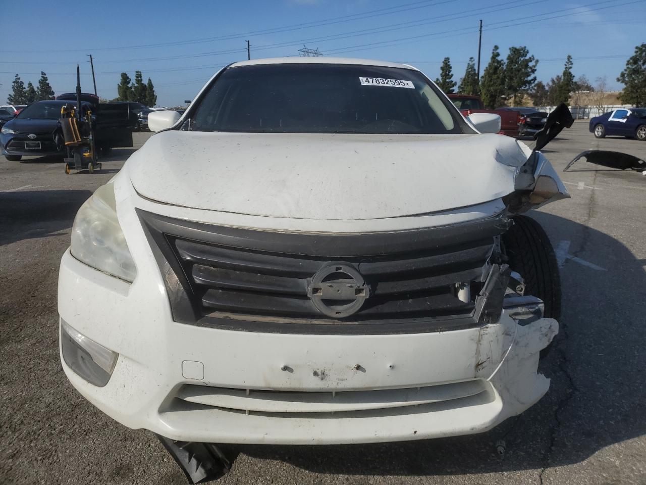 2015 Nissan Altima VIN 1N4AL3AP3FN392921 Copart auction photo, front end / side damage thumbnail 5