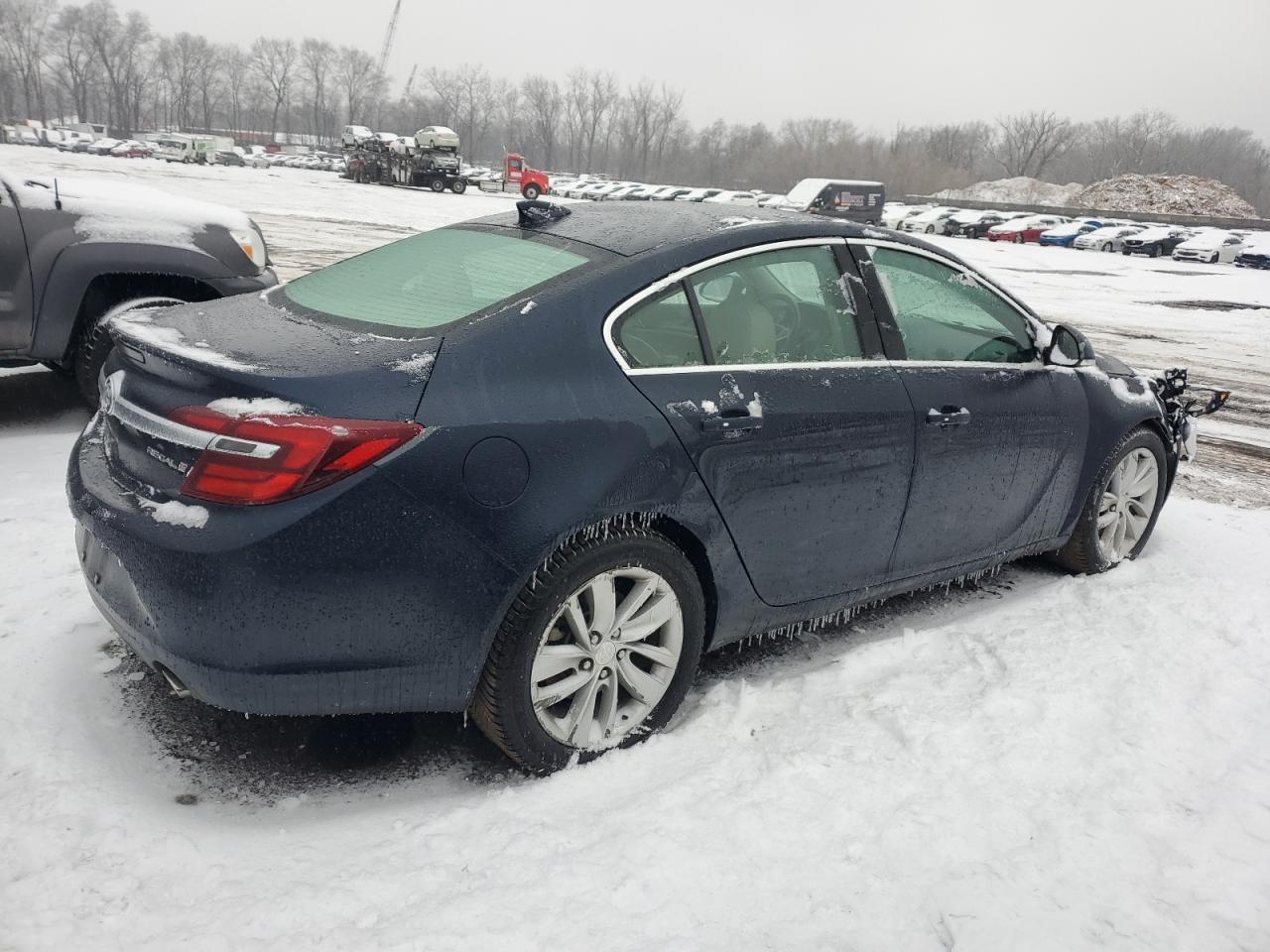 2015 Buick Regal VIN 2G4GN5EX3F9245016 Copart auction photo, front end / side damage thumbnail 3