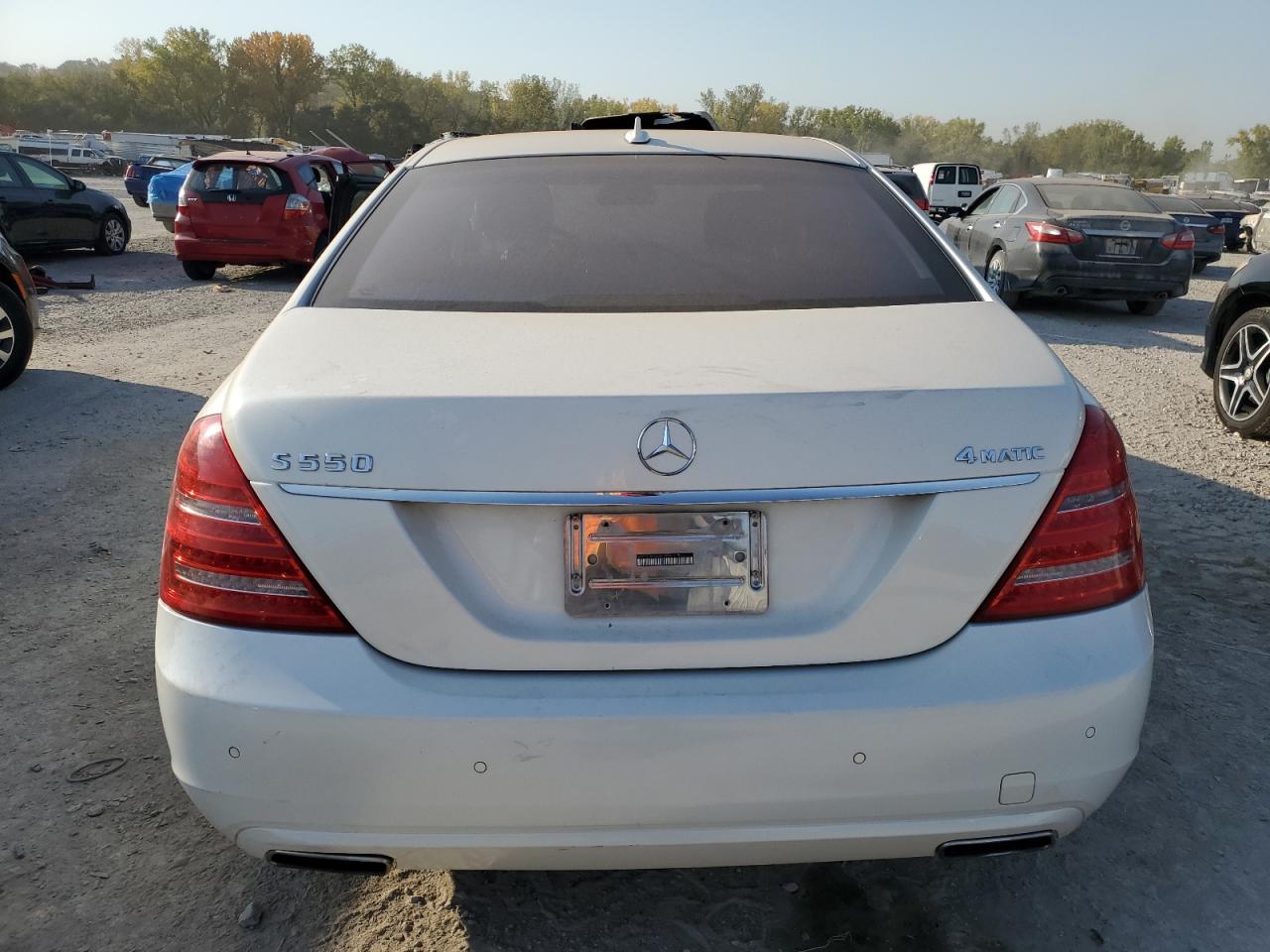 2011 Mercedes-Benz S-klasse VIN WDDNG8GB8BA388816 Copart auction photo, side / front end damage thumbnail 6