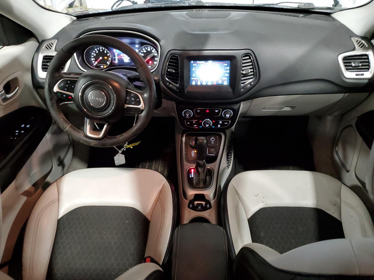 2018 Jeep Compass VIN 3C4NJDBB3JT223677 Copart auction photo, front end / side damage thumbnail 8