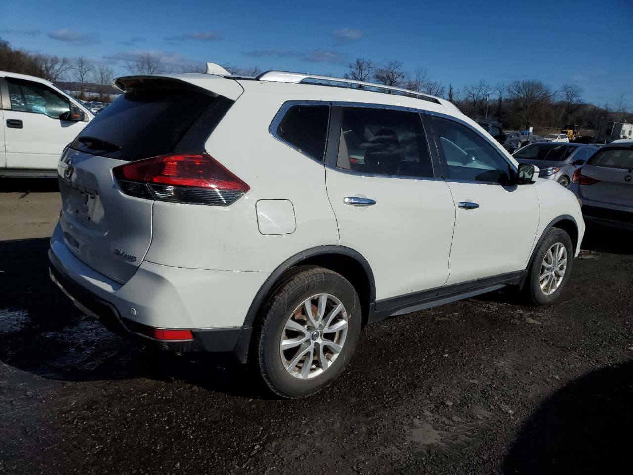 2020 Nissan Rogue VIN KNMAT2MV7LP517983 Copart auction photo, side / front end damage thumbnail 3