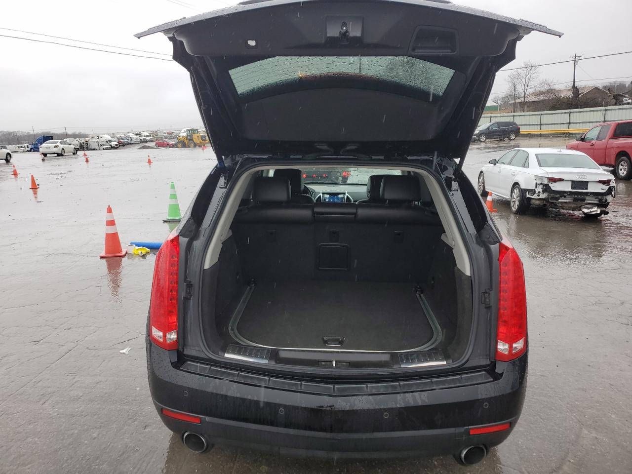 2015 Cadillac SRX VIN 3GYFNBE37FS558417 Copart auction photo, front end / side damage thumbnail 6