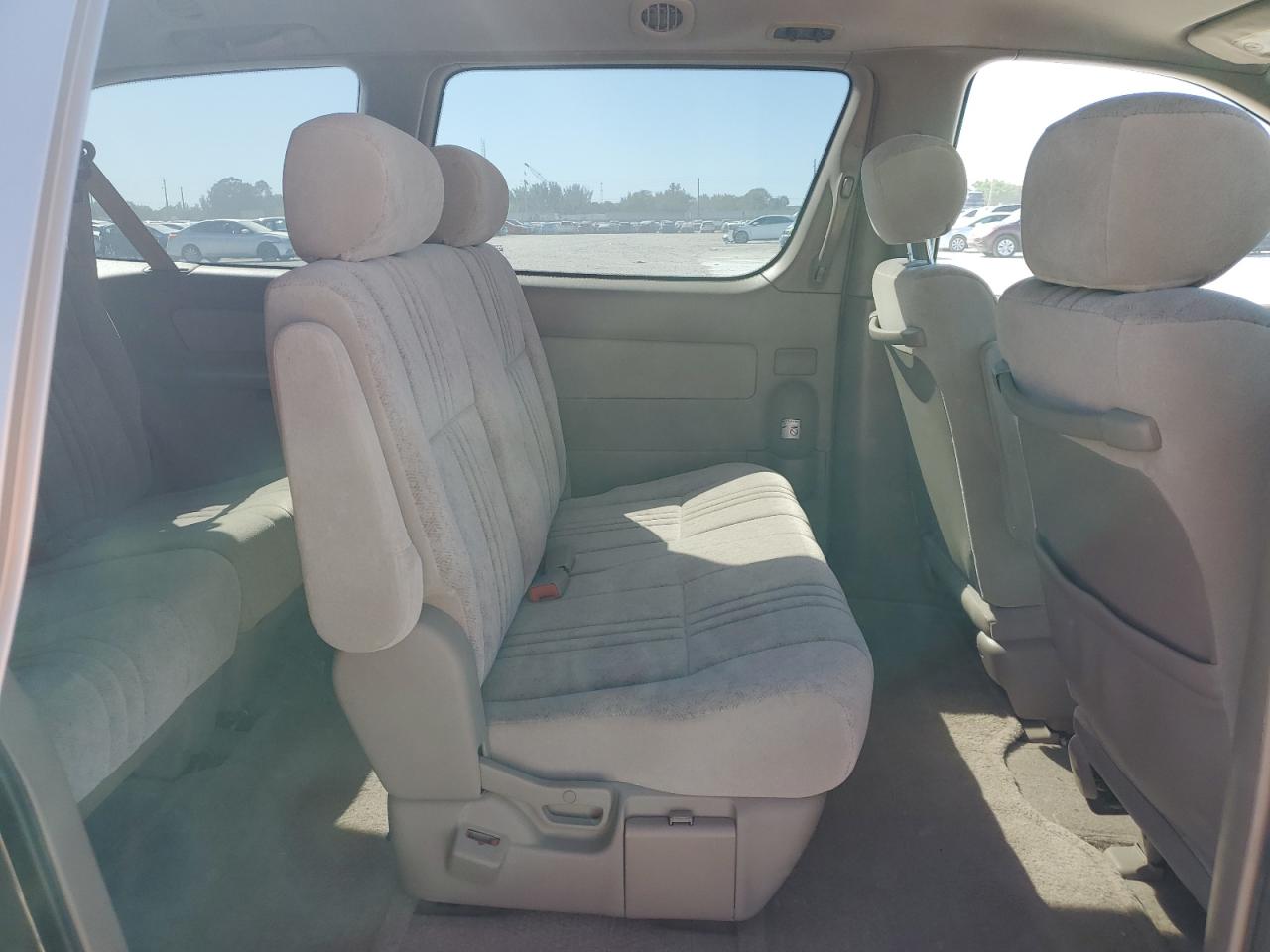 2000 Toyota Sienna VIN 4T3ZF19C5YU174226 Copart auction photo, mechanical / minor dent/scratches damage thumbnail 11