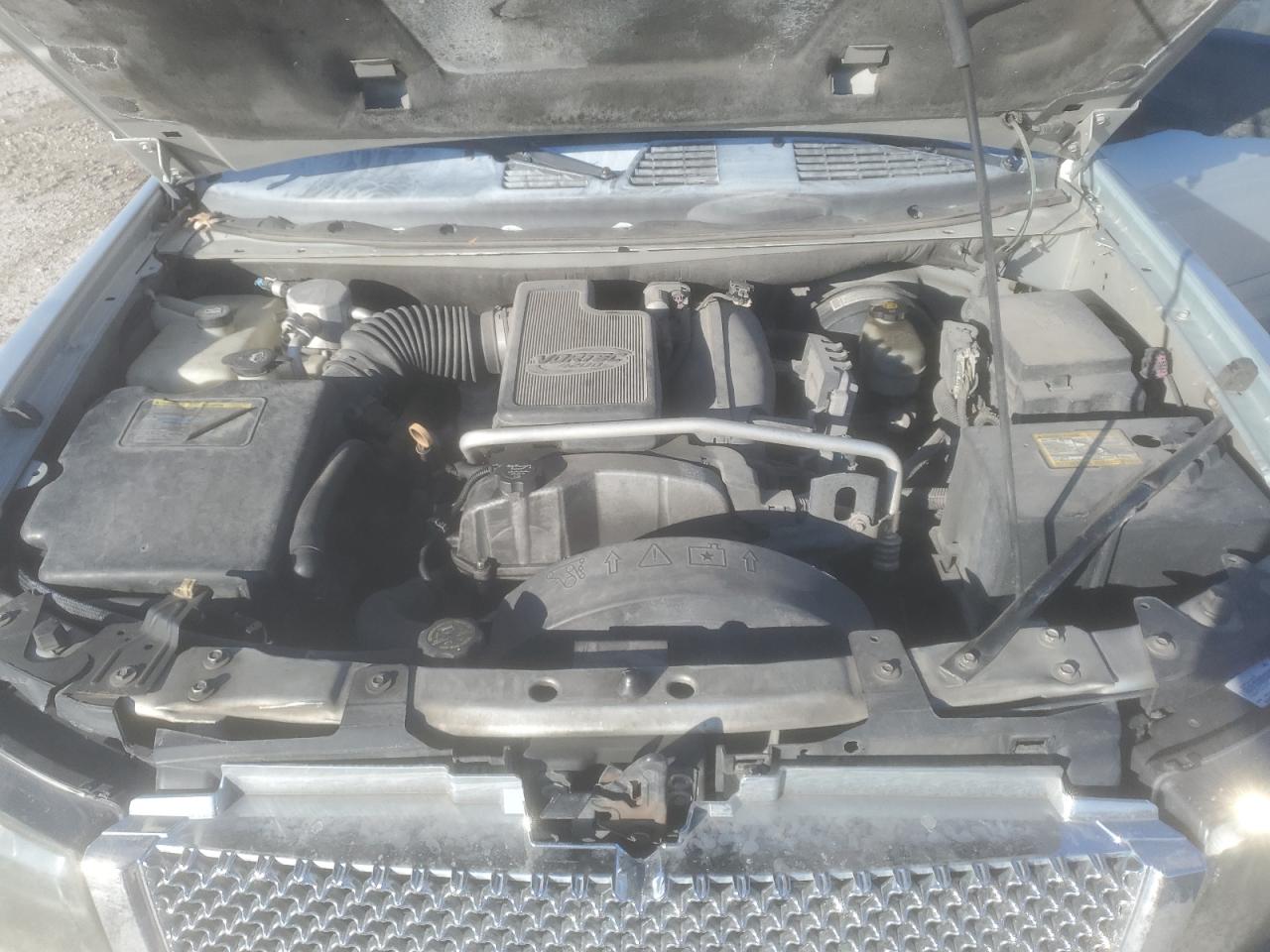 2007 Chevrolet TrailBlazer VIN 1GNDS13SX72281227 Copart auction photo, front end / mechanical damage thumbnail 13