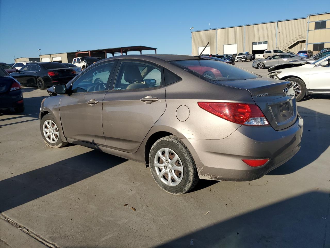 2013 Hyundai Accent VIN KMHCT4AE8DU488789 Copart auction photo, front end / hail damage thumbnail 2