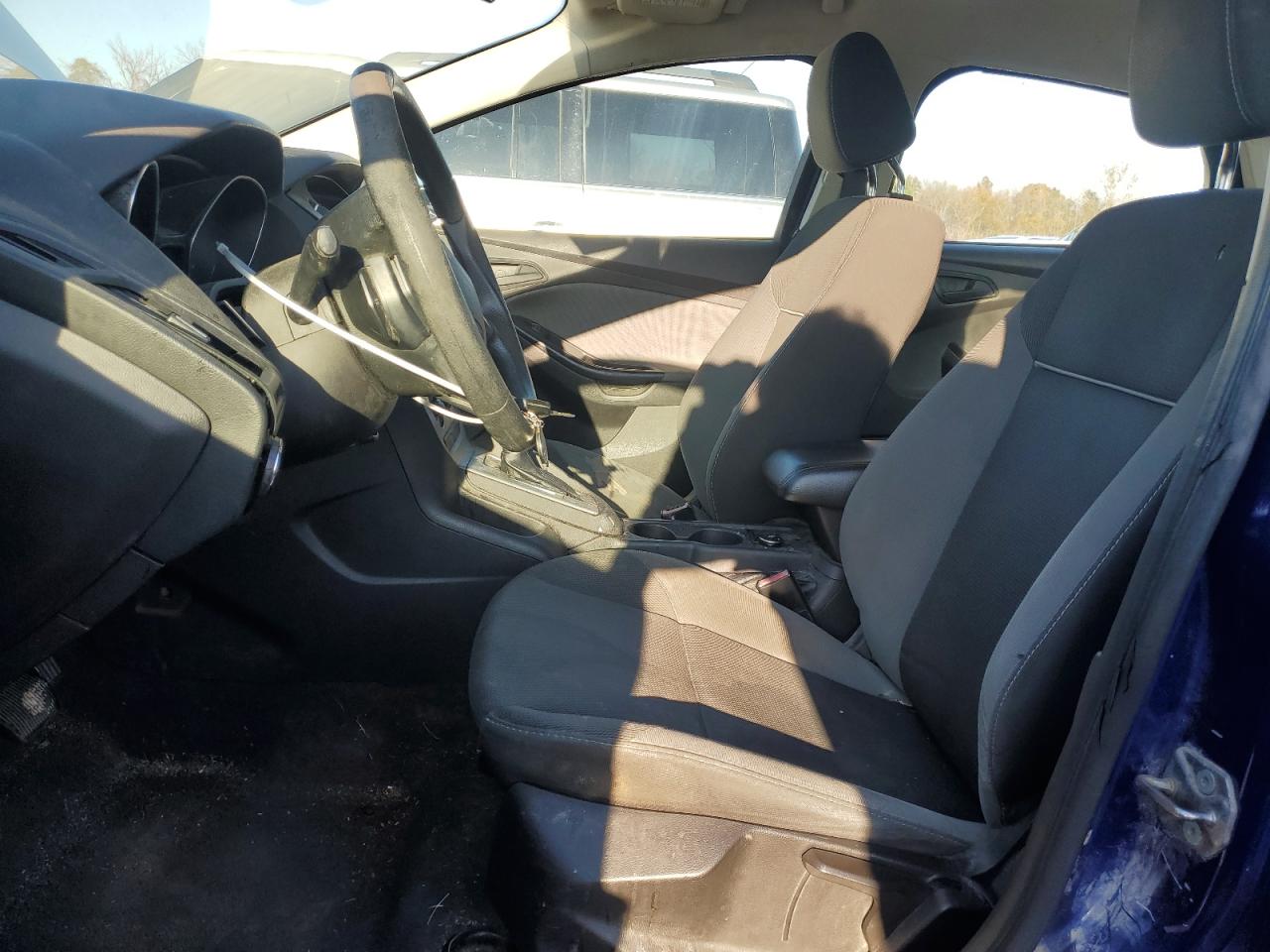 2012 Ford Focus VIN 1FAHP3F24CL321315 Copart auction photo, front end / side damage thumbnail 7