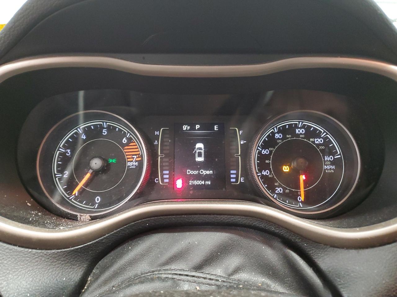 2017 Jeep Grand Cherokee VIN 1C4PJMCB5HW611327 Copart auction photo, minor dent/scratches damage thumbnail 9