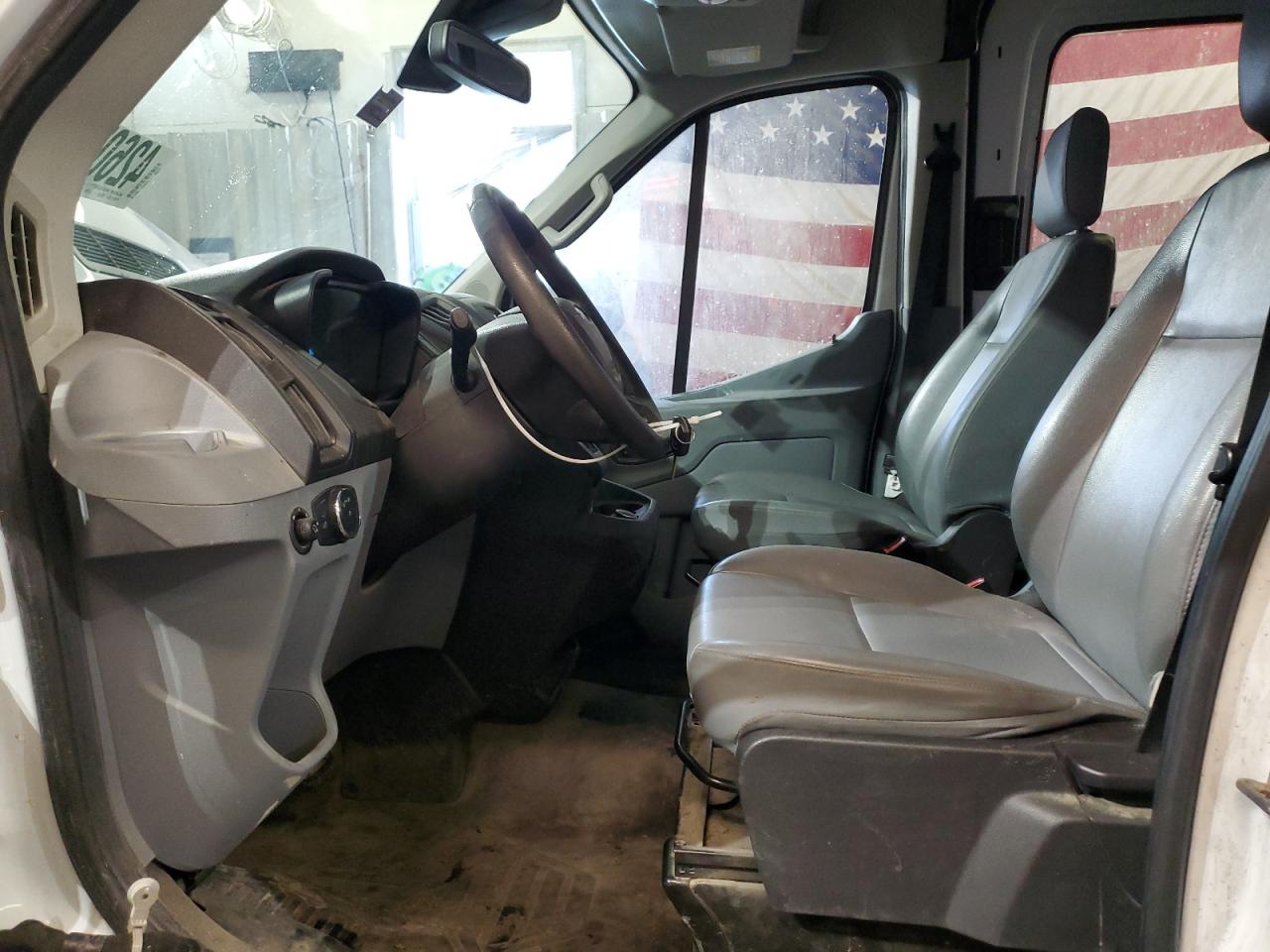2018 Ford Transit VIN 1FTYR1CM3JKA93793 Copart auction photo, side / minor dent/scratches damage thumbnail 7