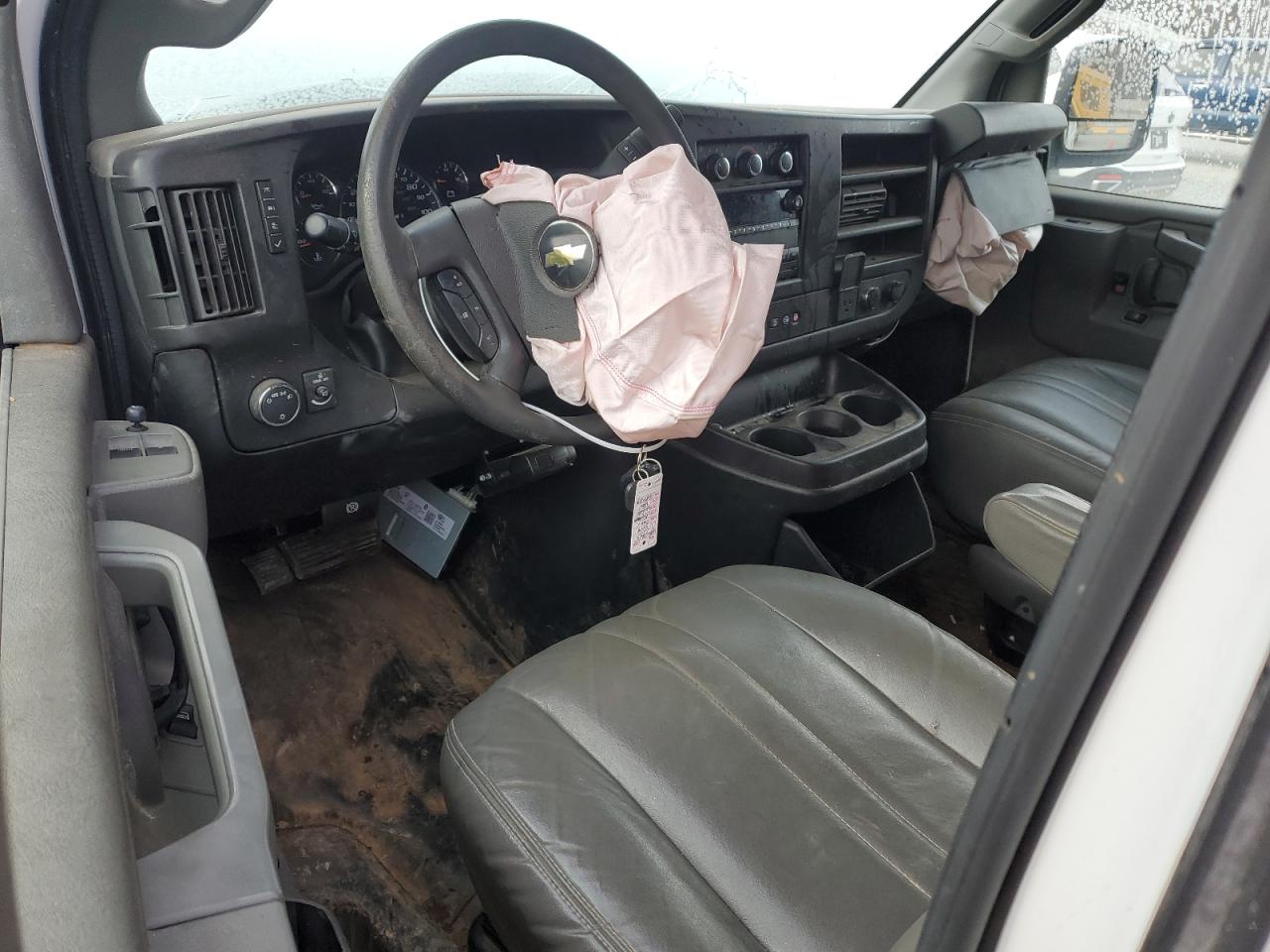 2018 Chevrolet Express VIN 1GCWGAFG0J1168023 Copart auction photo, front end damage thumbnail 8