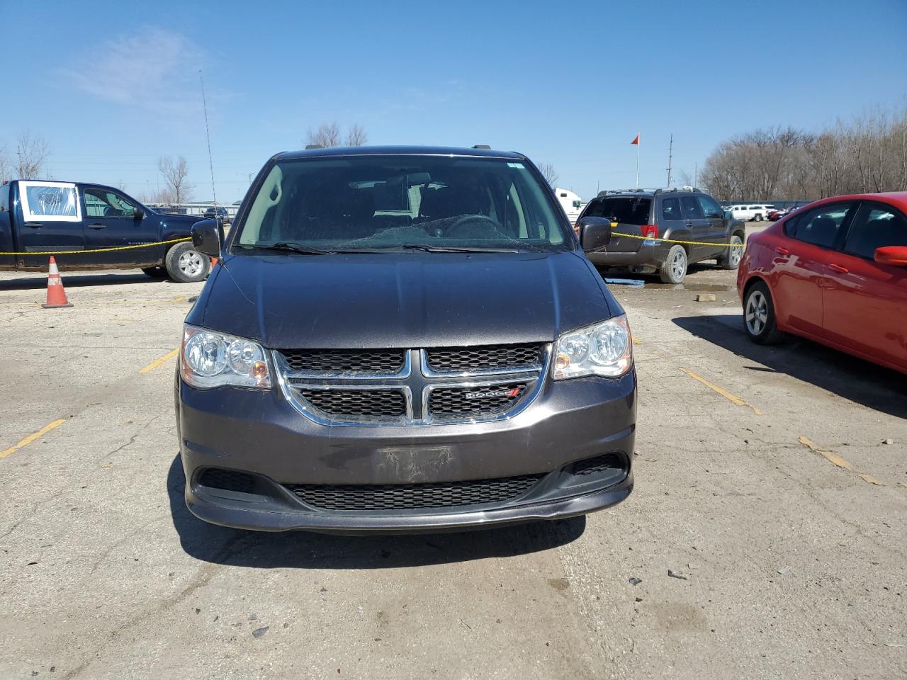 2015 Dodge Caravan VIN 2C4RDGCG8FR584983 Copart auction photo, mechanical damage thumbnail 5