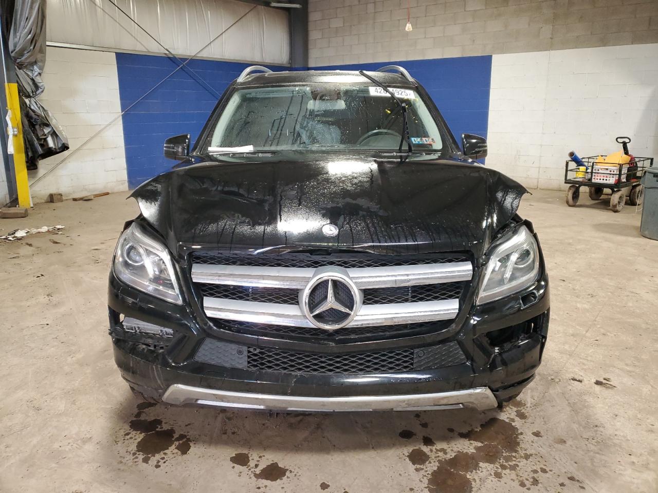 2015 Mercedes-Benz GL-klasse VIN 4JGDF6EE8FA478849 Copart auction photo, front end damage thumbnail 5