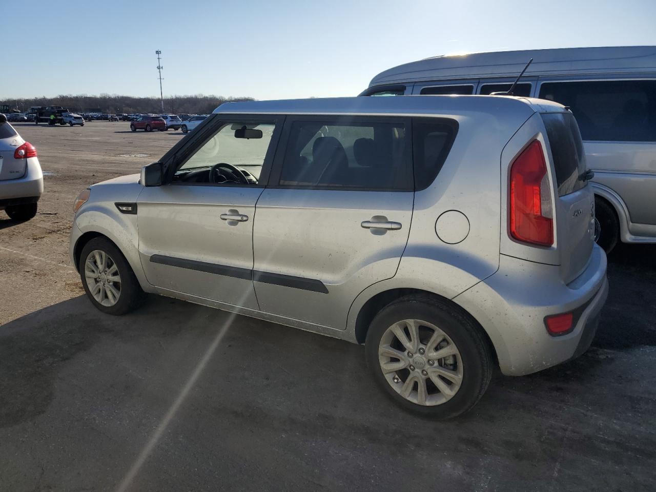 2013 KIA Soul VIN KNDJT2A50D7554945 Copart auction photo, mechanical damage thumbnail 2