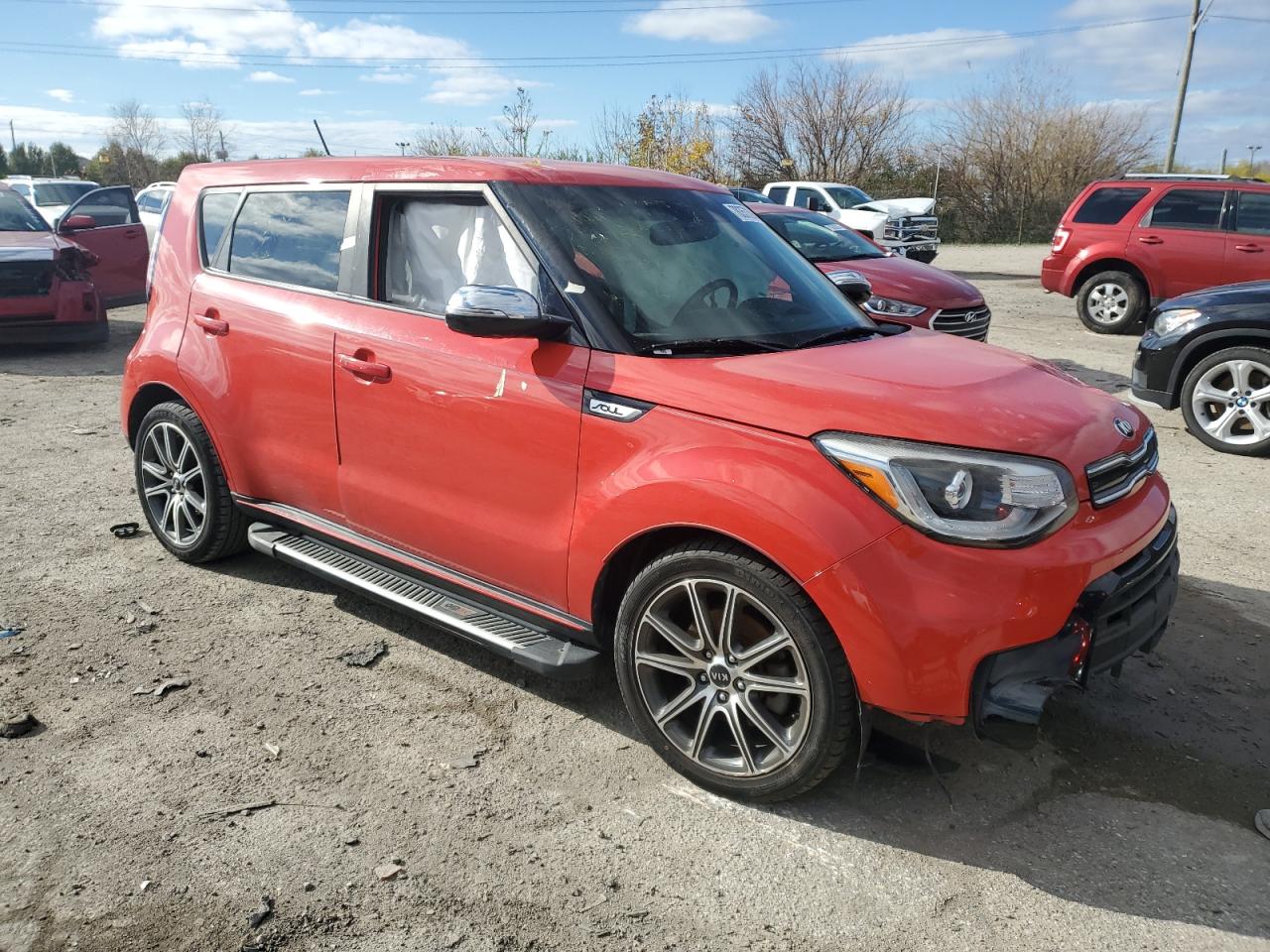 2017 KIA Soul VIN KNDJX3AA5H7485909 Copart auction photo, front end / minor dent/scratches damage thumbnail 4